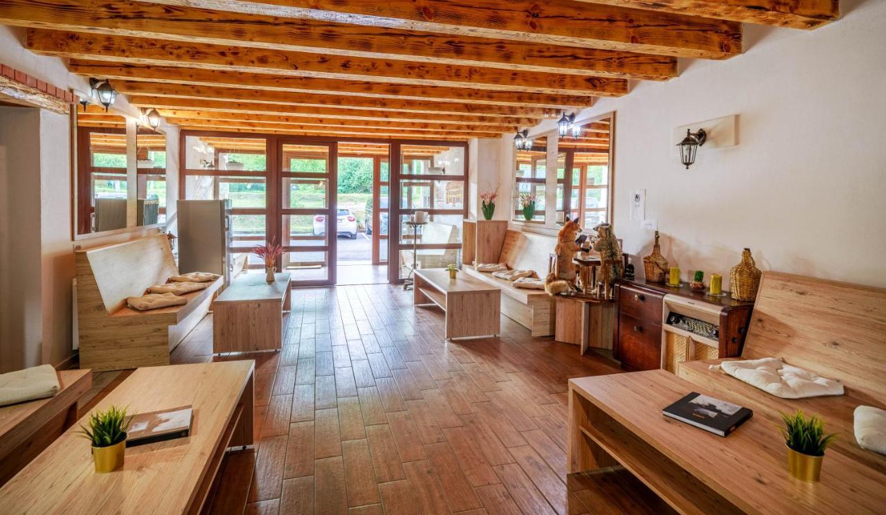 Resort Big House Plitvička jezera Licko Petrovo Selo Exterior foto